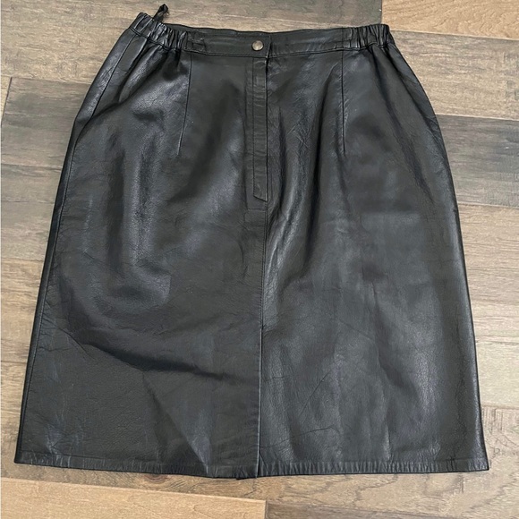 DESERE Genuine Leather Skirt size 14 color black - Picture 2 of 3